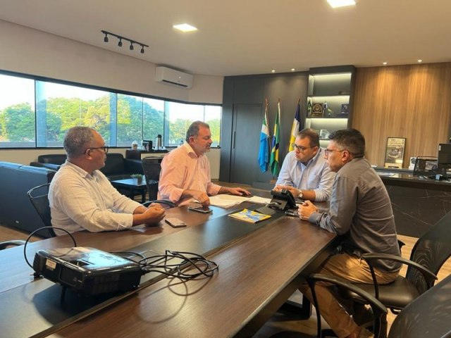 Alan Guedes e deputado Pedrossian Neto discutem ferrovia Malha Oeste