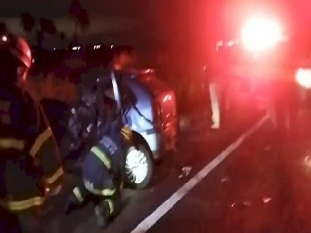 Motorista morre em colisão com caminhonete na BR-376