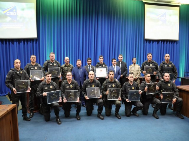 Policiais do DOF recebem homenagem na Cmara de Vereadores de Dourados