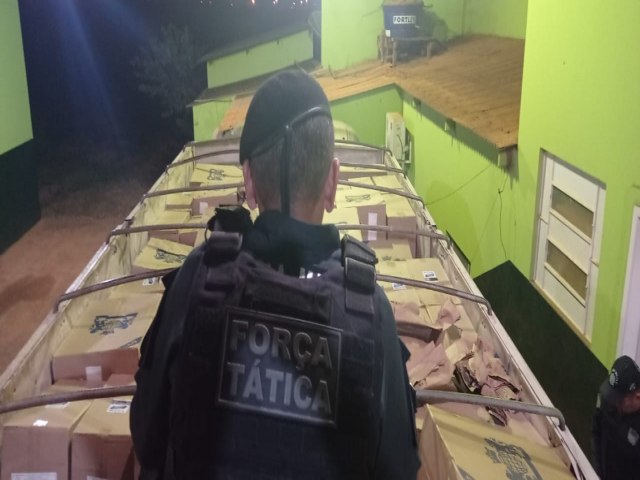 Operao Hrus: Polcia Militar apreende carreta carregada de cigarros contrabandeados em Sonora