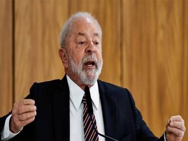 Aprovação do governo Lula é de 37%, e desaprovação chega a 28%, indica Ipec