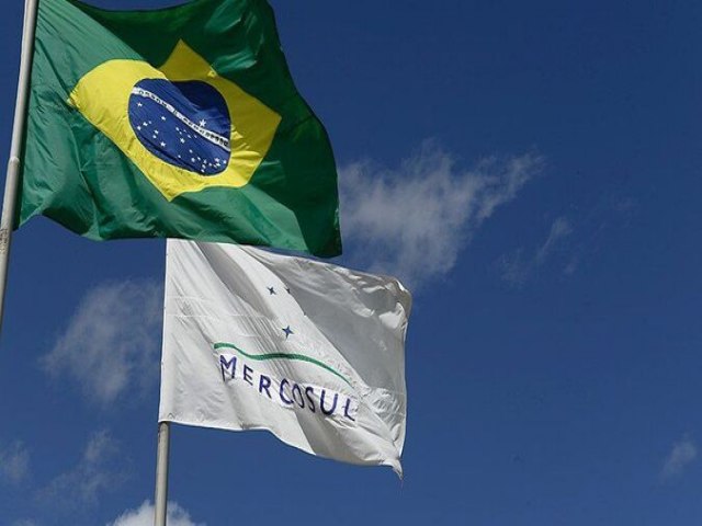 Prestes a presidir o Mercosul, Lula defende ajustes no acordo do bloco com a União Europeia