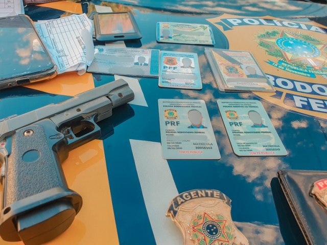 Falso policial rodovirio federal  preso no Oeste da Bahia com simulacro de pistola e documentos falsificados