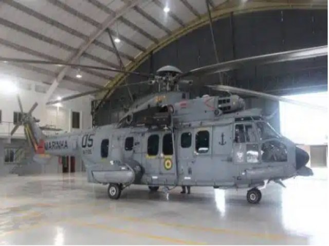 Helicóptero Super Puma da Marinha do Brasil cai em Goiás