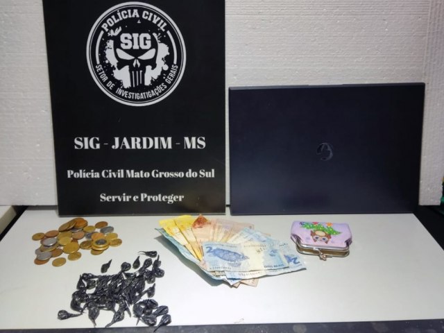 Polcia Civil prende mulher por trfico de drogas em Jardim e recupera notebook furtado