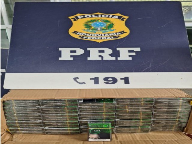PRF apreende cigarro contrabandeado dentro de bagageiro de nibus na BR 116