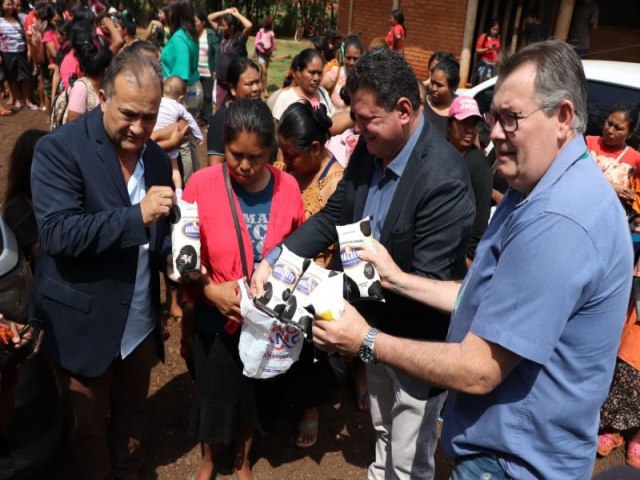 Prefeitura inicia distribuição gratuita de leite da agricultura familiar para cadastrados no PAA