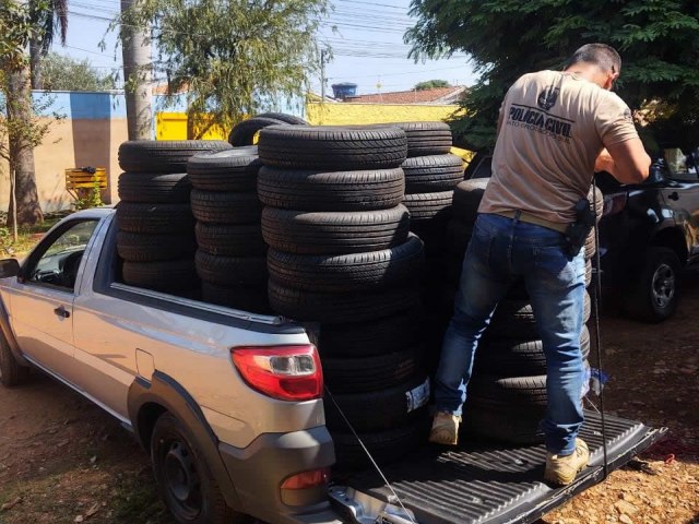 Polcia Civil recupera motocicleta furtada e localiza pneus contrabandeados durante cumprimento de Mandado de Busca domiciliar