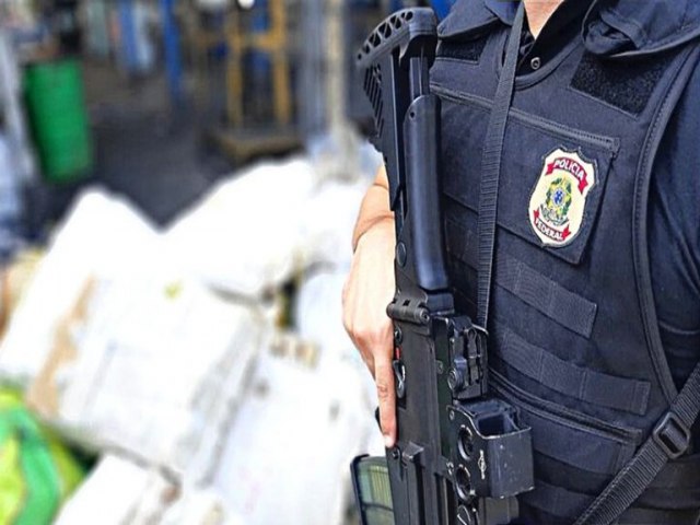 PF combate trfico internacional de drogas em cinco estados brasileiros