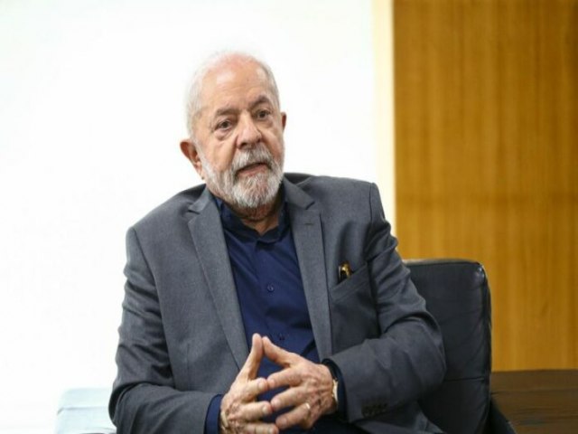 Lula fala com o presidente do Egito e pede apoio para retirada dos brasileiros da Faixa de Gaza