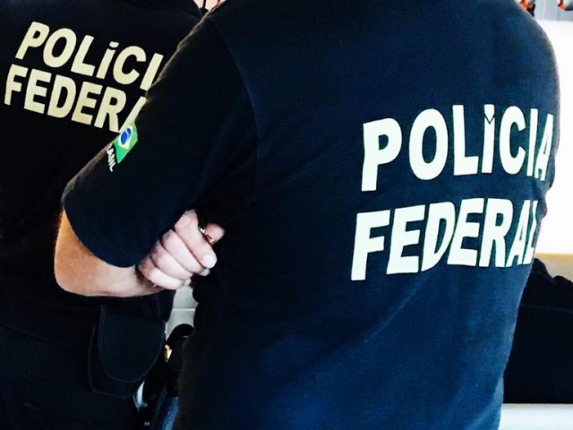 PF prende passageiros tentando embarcar com drogas para a frica e Europa