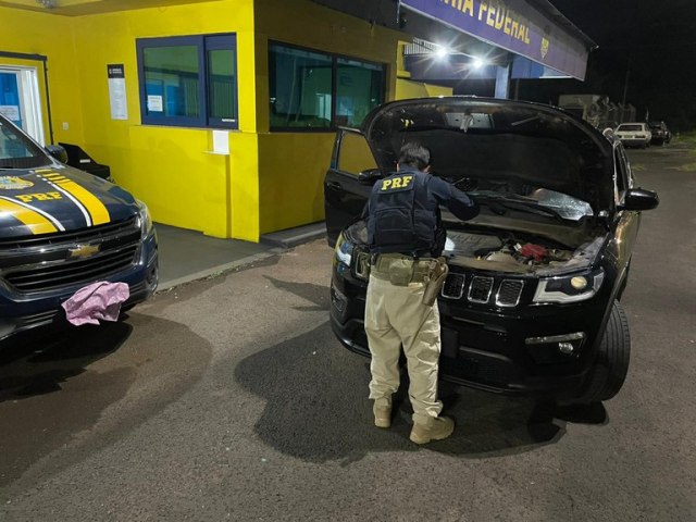 PRF recupera em Ourinhos carro roubado em Santo Andr/SP h um ms