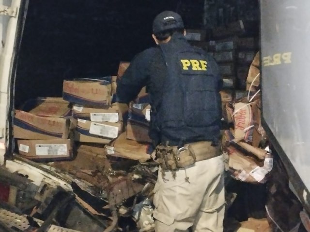 PRF recupera mais de 3,5 toneladas de carne furtada na BR 381 em Carmpolis de Minas (MG)
