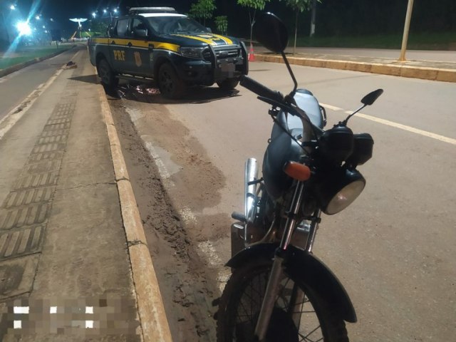 PRF recupera motocicleta com sinais identificadores adulterados no interior do Acre