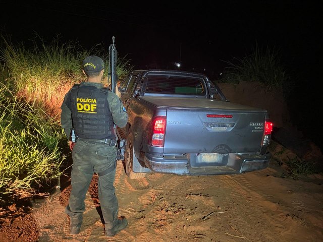 Toyota Hilux furtada em Santa Catarina  recuperada pelo DOF em Mundo Novo