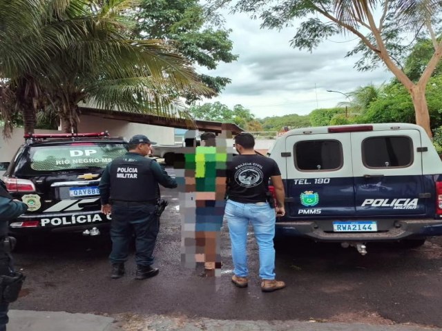 Homem  preso em Rio Negro aps fraturar o nariz da convivente dele