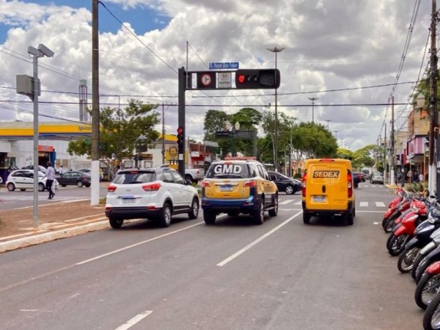 Infraes em semforos durante a madrugada passaro por anlise