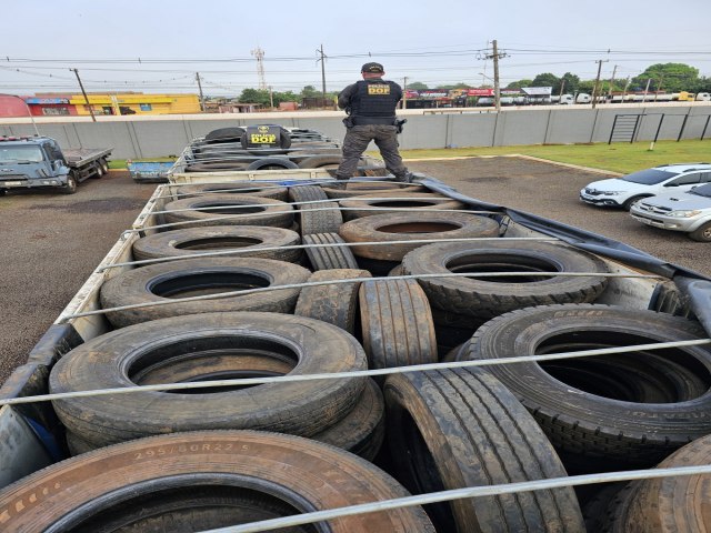 Pneus contrabandeados que seguiam para Gois em carga lcita de pneus inservveis so apreendidos pelo DOF em Ponta Por