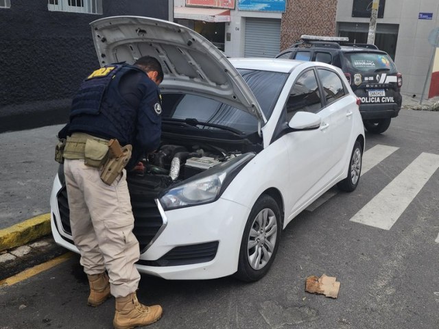 Homem compra carro roubado em feiro de Caruaru e  detido pela PRF em So Caetano