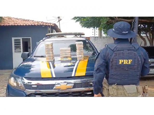 20kg de cocana, escondidos no tanque de combustvel do veculo, so apreendidos pela PRF em Oeiras-PI