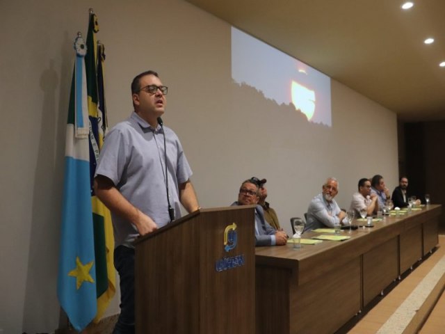 Prefeito Alan Guedes abre 1 Simpsio Dengue Zero em Dourados
