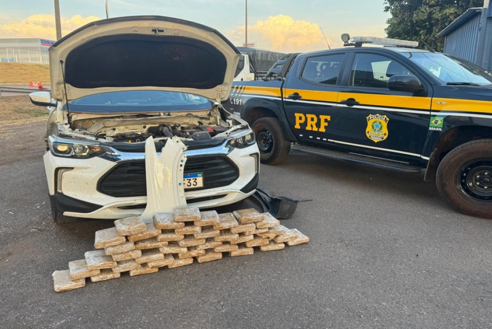 PRF apreende 44,5 kg de skunk em compartimento oculto na BR-364 em Rondon�polis