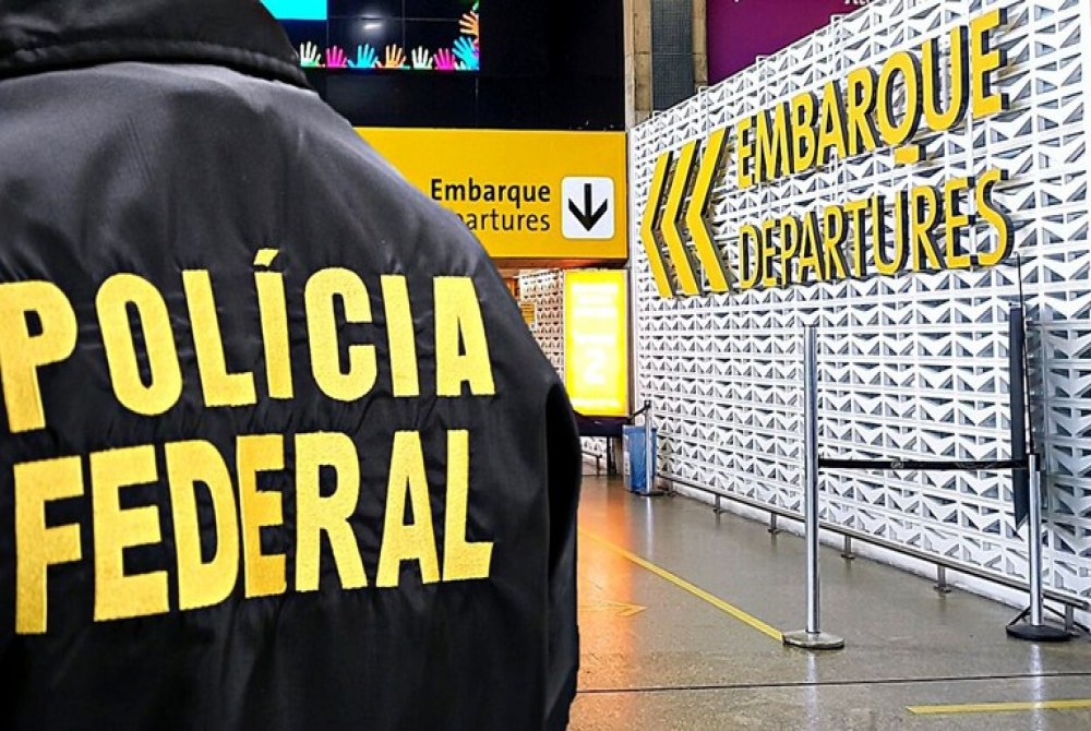 PF prende em flagrante um casal colombiano no Aeroporto Internacional de Tabatinga