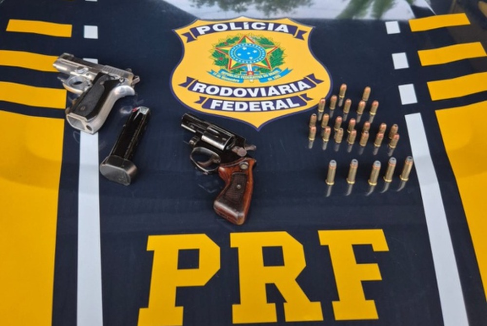 Em menos de 11 horas, PRF na Para�ba prende foragido da Justi�a e apreende armas, muni��es e ve�culo clonado
