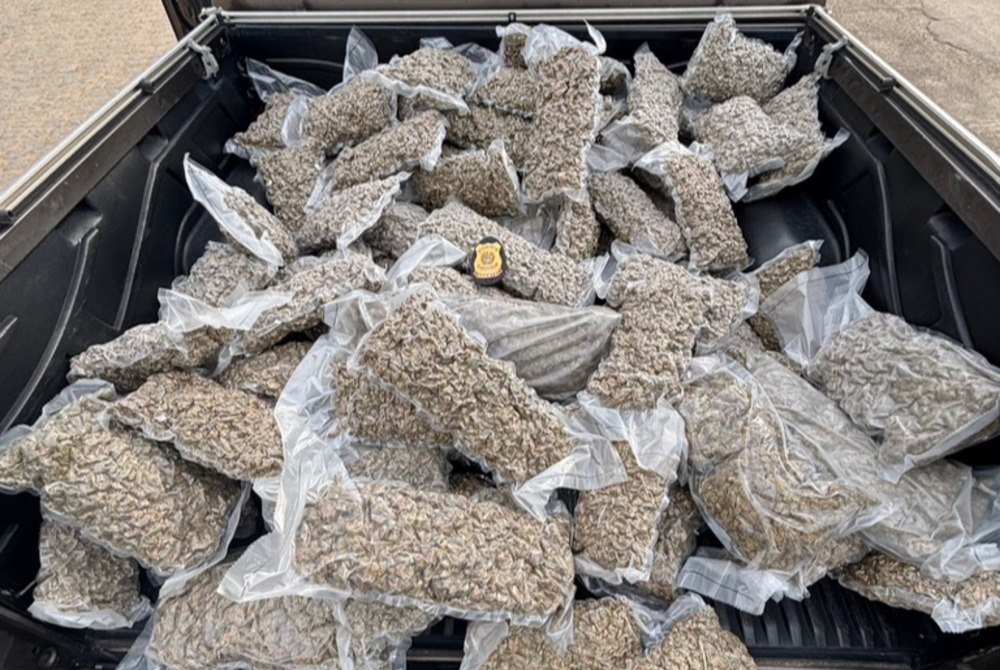 PF prende homem com cerca de 102 kg de maconha em Itabela/BA