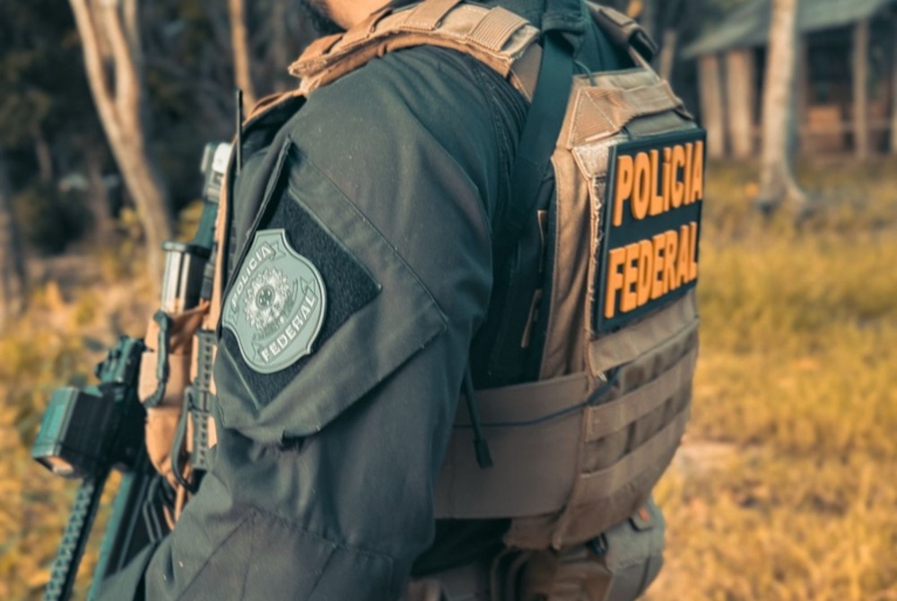 PF e PM/PR apreendem mais de 1,1 tonelada de maconha