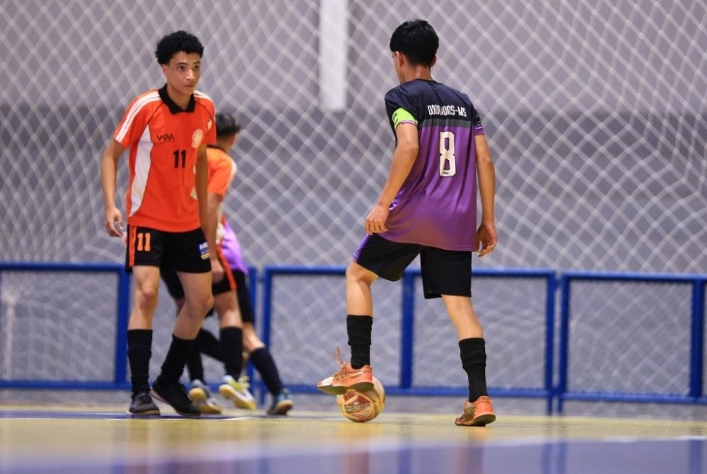 Jogos de Outono de Dourados definem finalistas do futsal masculino e feminino