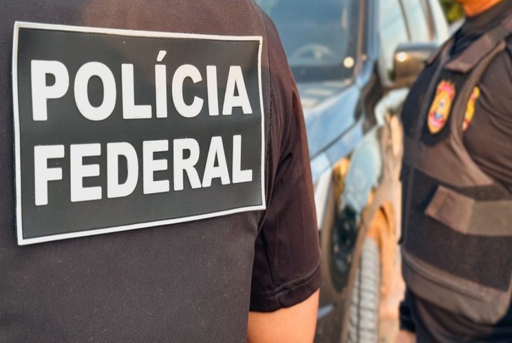 PF e Marinha do Brasil realizam a��o conjunta em investiga��o sobre tr�fico internacional de drogas
