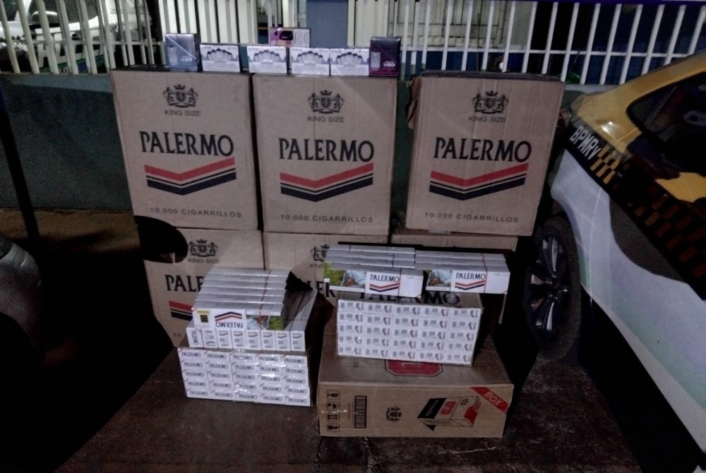 BPMRv apreende cigarros contrabandeados e dispositivos para cigarro eletr�nico na MS-382