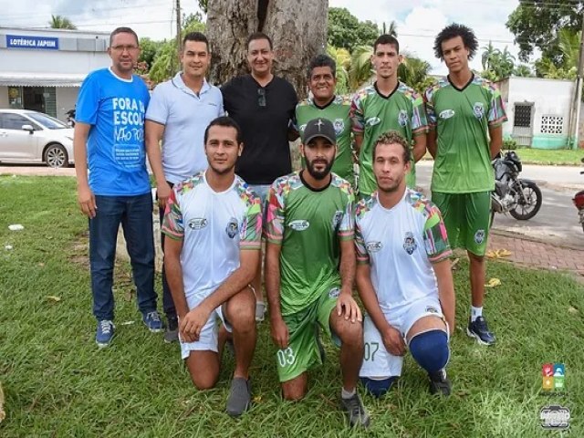 Equipe manciolimense de voleibol representa o municpio em competio esportiva regional