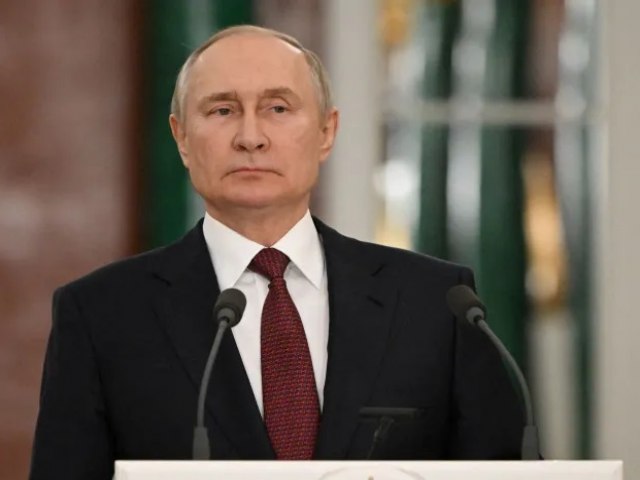 Visita de Putin a Mariupol desafia e provoca indignao na Ucrnia