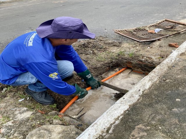 Em Mncio Lima, Saneacre avana na desobstruo de redes de esgoto