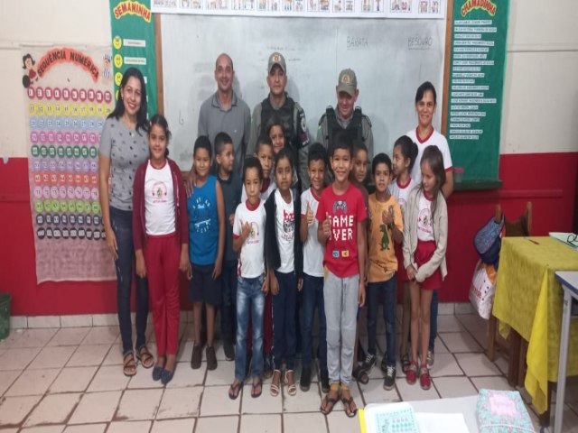 Polcia Militar intensifica visitas s escolas de Mncio Lima que foram alvos de ameaas