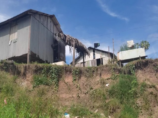 Em ao civil, MP pede retirada imediata de moradores que vivem em rea de risco em bairro de Feij