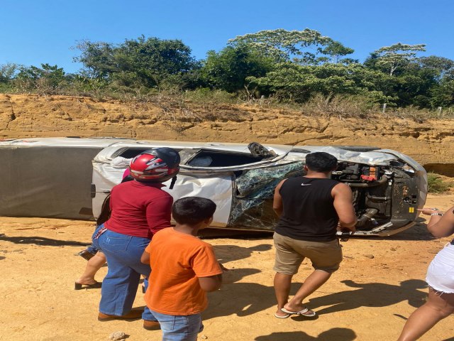 URGENTE: homem morre em grave acidente com camionete Ranger prximo ao aeroporto de Cruzeiro do Sul