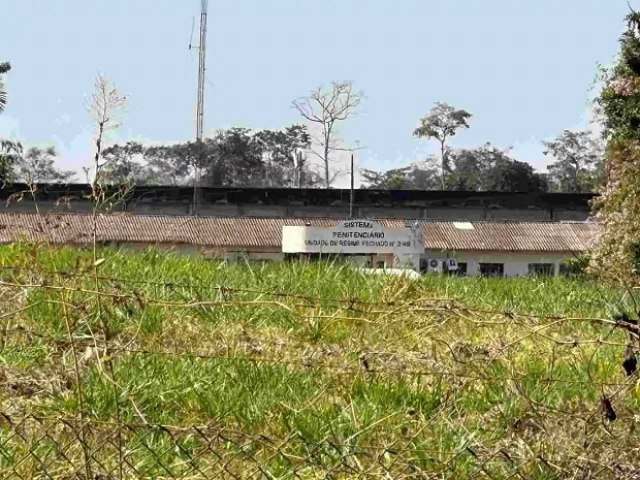 Detentos libertam ltimo policial refm em rebelio de presdio em Rio Branco