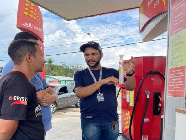 Valor da gasolina em Mncio Lima  menor do que o cobrado em Rio Branco