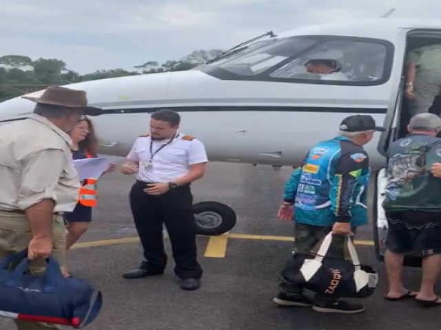 Vdeo mostra passageiros embarcando em avio que caiu no Amazonas