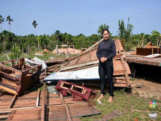 Estado e prefeitura se unem para atender 600 famlias atingidas com vendaval em Mncio Lima