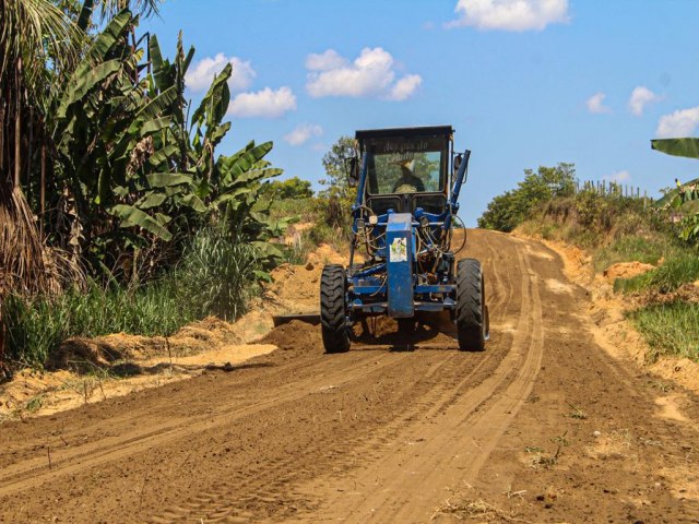 Em Cruzeiro do Sul, Deracre acompanha trabalho no Ramal do Polo da Santa Rosa