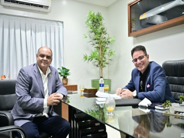 Durante encontro com o governador, delegado-geral de Polcia Civil apresenta avanos da instituio