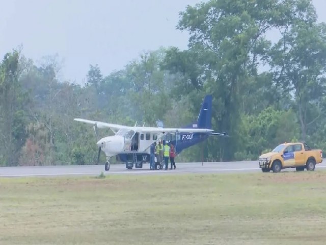 Pneu de avio que faria translado de vtimas de acidente areo fura durante pouso no Acre