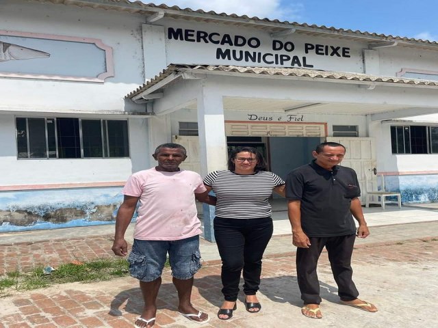 Vereadora Alice sai em defesa de peixeiros e cobra da prefeitura melhorias no mercado do peixe