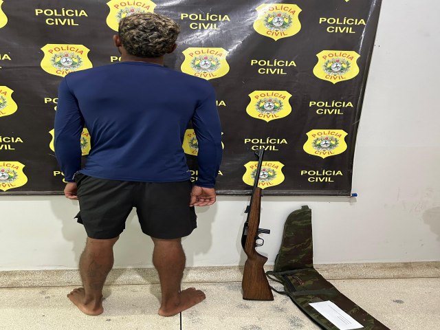 Polcia Civil prende homem que usou criana de oito anos como refm para roubar rifle em Tarauac