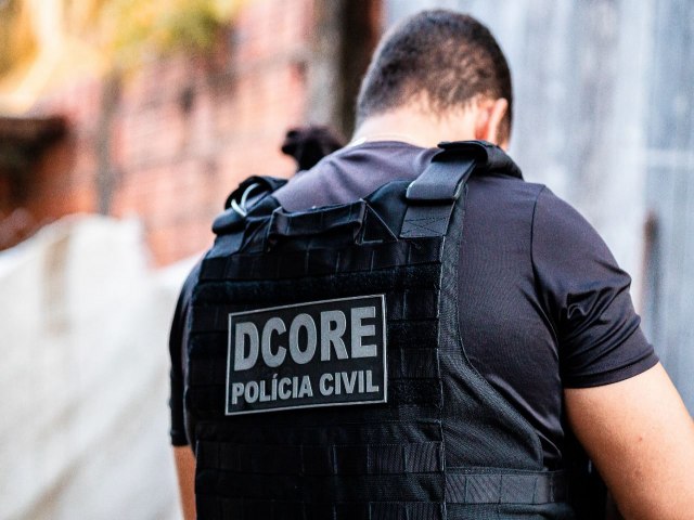 Polcia Civil do Acre recupera mais de 20 celulares roubados com rastreamento da Delegacia de Combate a Roubos e Extorses