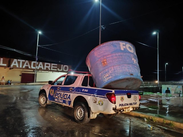 Polcia Militar recupera caixa dgua furtada por moradores de rua em Cruzeiro do Sul